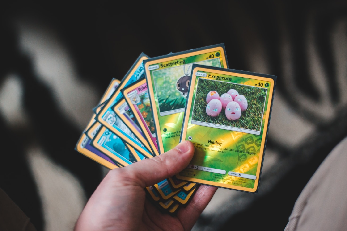 How to Spot Valuable Pokémon Card Packs